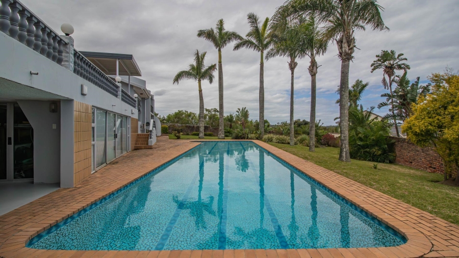 5 Bedroom Property for Sale in Beacon Bay Eastern Cape